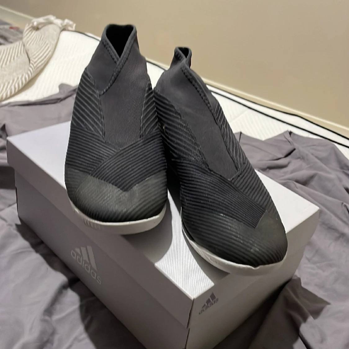 Inomhusfotbollsskor strl 44 - 90