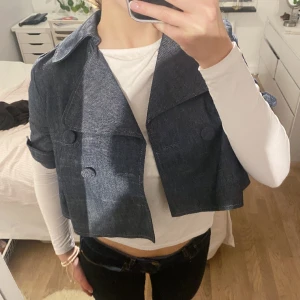 Jeans bolero - Nyskick🤍 så fin nu till våren och över simpla tröjor🤍