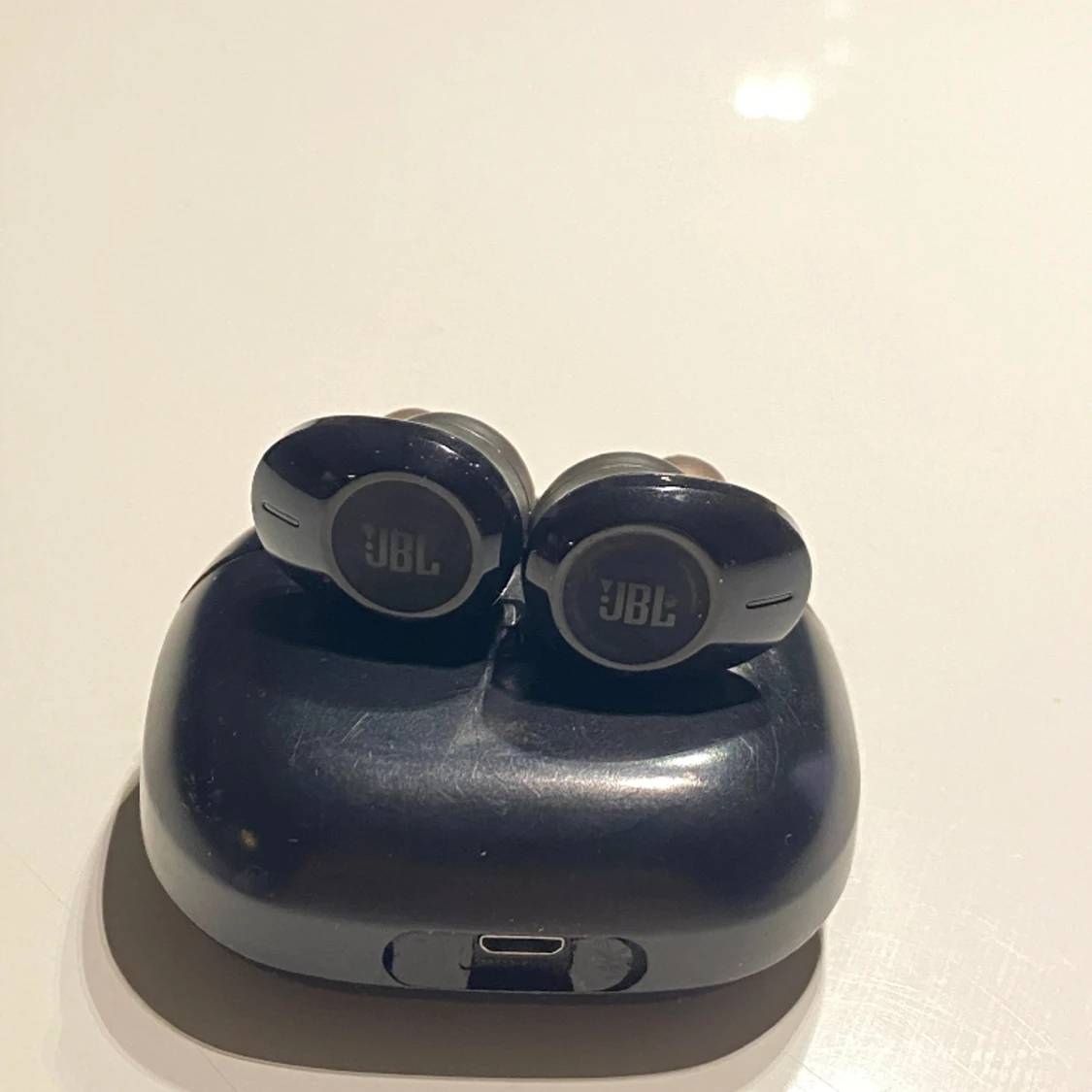 JBL Tune Buds Hörlurar