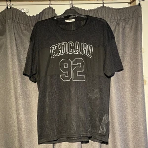 chicago nättröja - nättröja från new yorker, i princip helt oanvänd dock ganska gammal