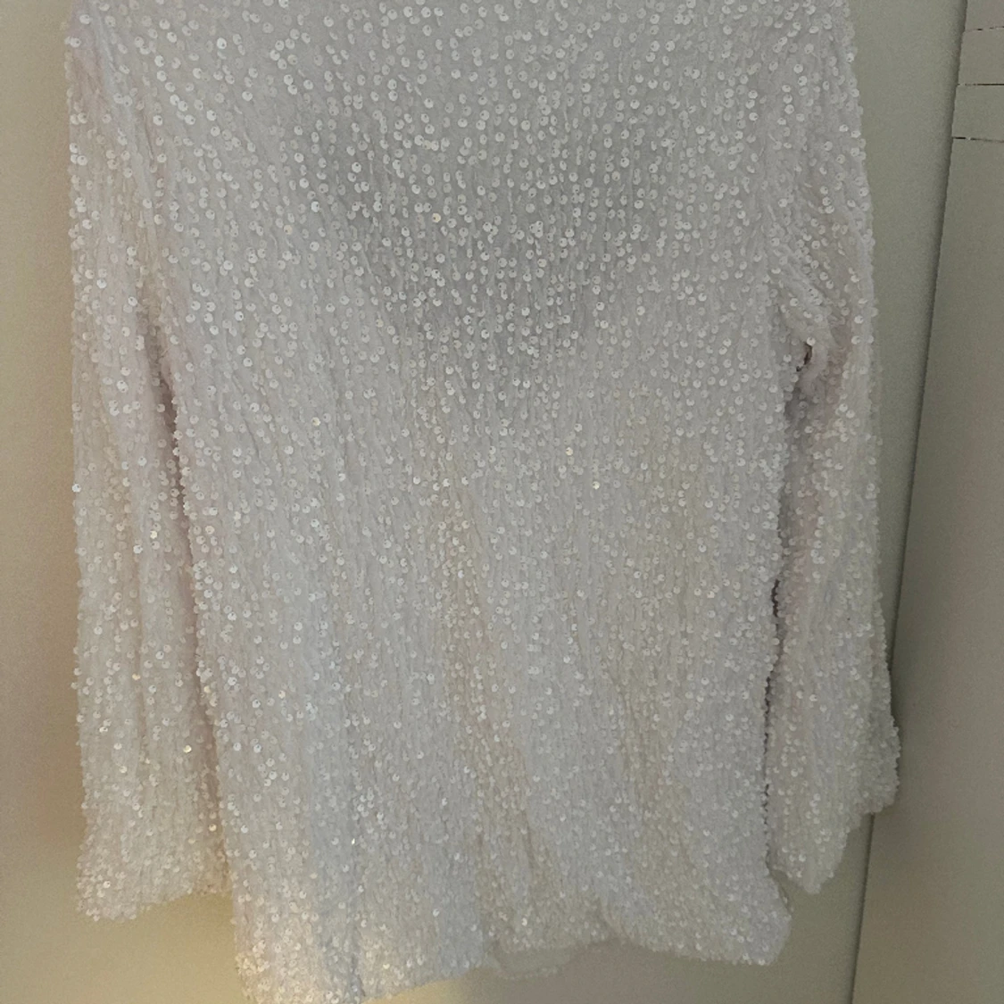 Vit paljett klänning - 90