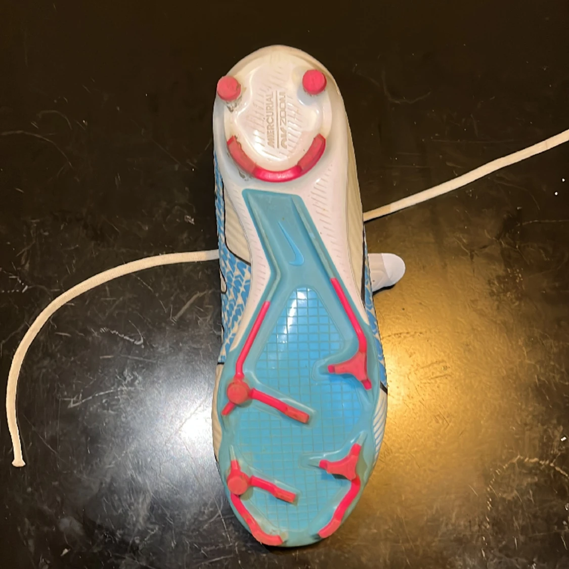 Nike fotbollsskor  - 91