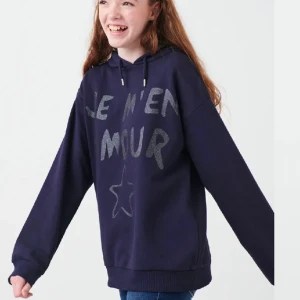 Hoodie - fin hoodie från gina tricot young, använt kanske 3 gånger. köpte den för 249kr, som nyskick. storlek 158/164💞💞