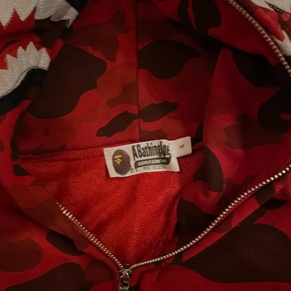 Bape hoodie i storlek S Bra skick. Hoodies.