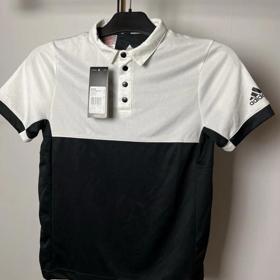 Ny träningströja Adidas