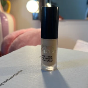 Born this way concealer - Endast testad. Färgen natural beige. 