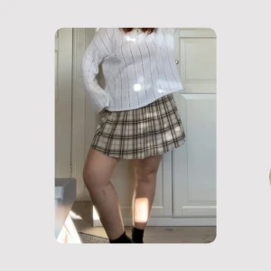 rutig kjol - köpt på new yorker för flera år sen. supersöt och perfekt till sommaren🩷