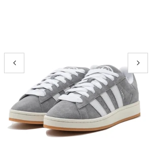 Adidas campus 00 - Säljer mina gråa adidas campus skor, endast använda 2 gånger. Nypris 1249kr. Slutsålda i denna storlek överallt. 