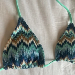 Missoni inspererad bikini - Super fin, dock för liten för mig- därför säljer jag