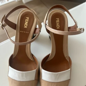 Fendi klackar  - Fendi klackar 