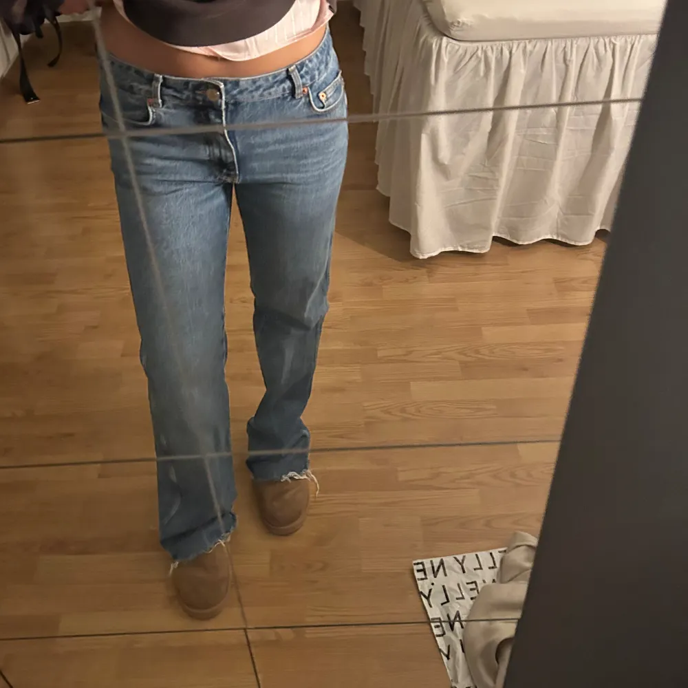 Super fina low waist jeans🥰 Pris kan diskuteras!. Jeans & Byxor.