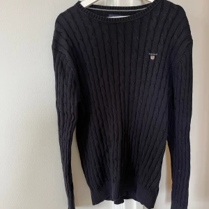 Ribbstickad tröja - Bra skick 