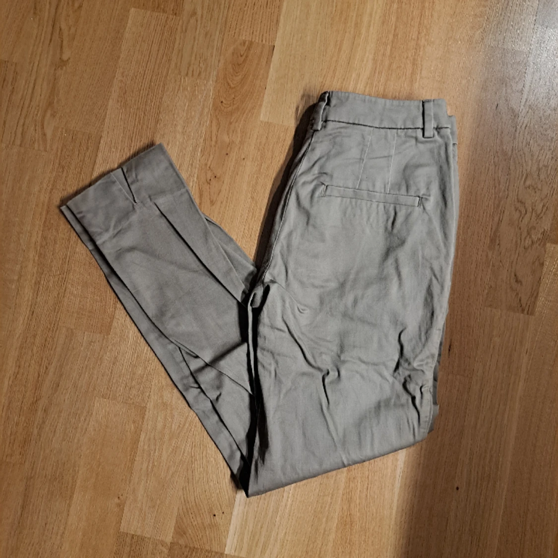 Chinos