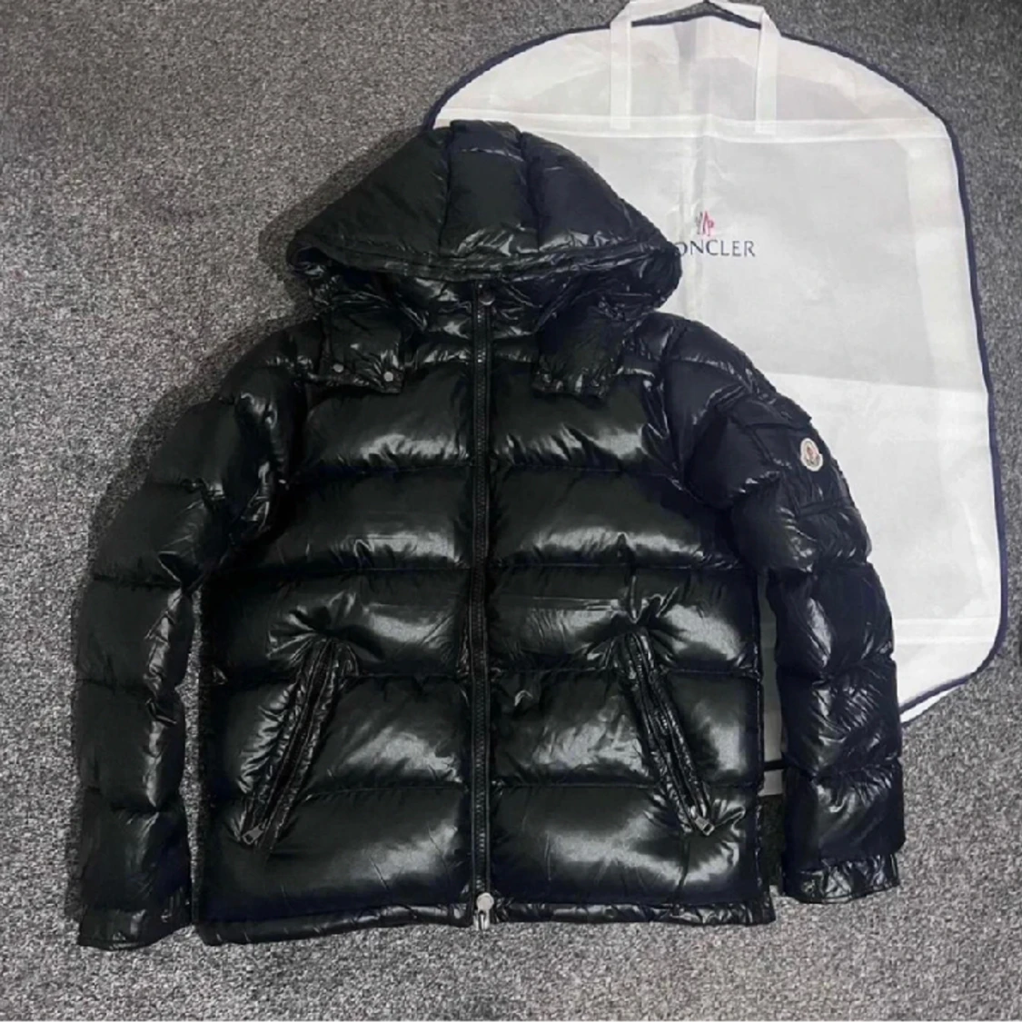 Moncler Jacka - MAYA SHORT DOWN JACKET