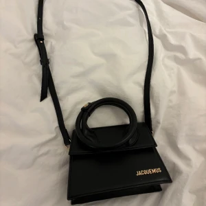 Väska svart - Väska svart