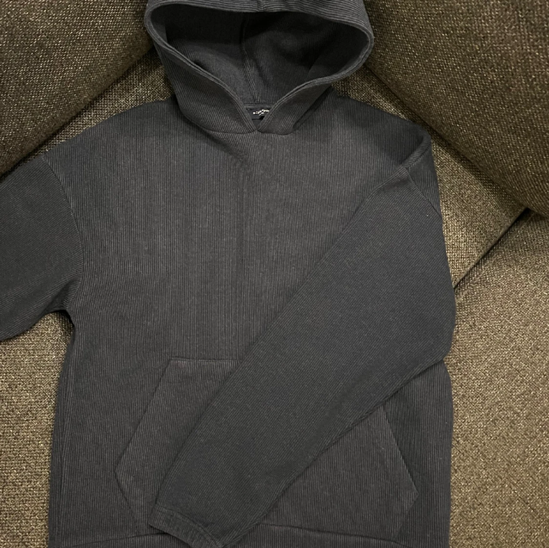 Stickad hoodie