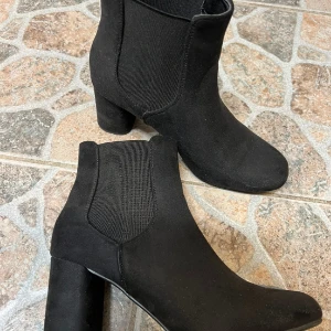 Nya mockastövletter storlek 40 - Nyskick! 