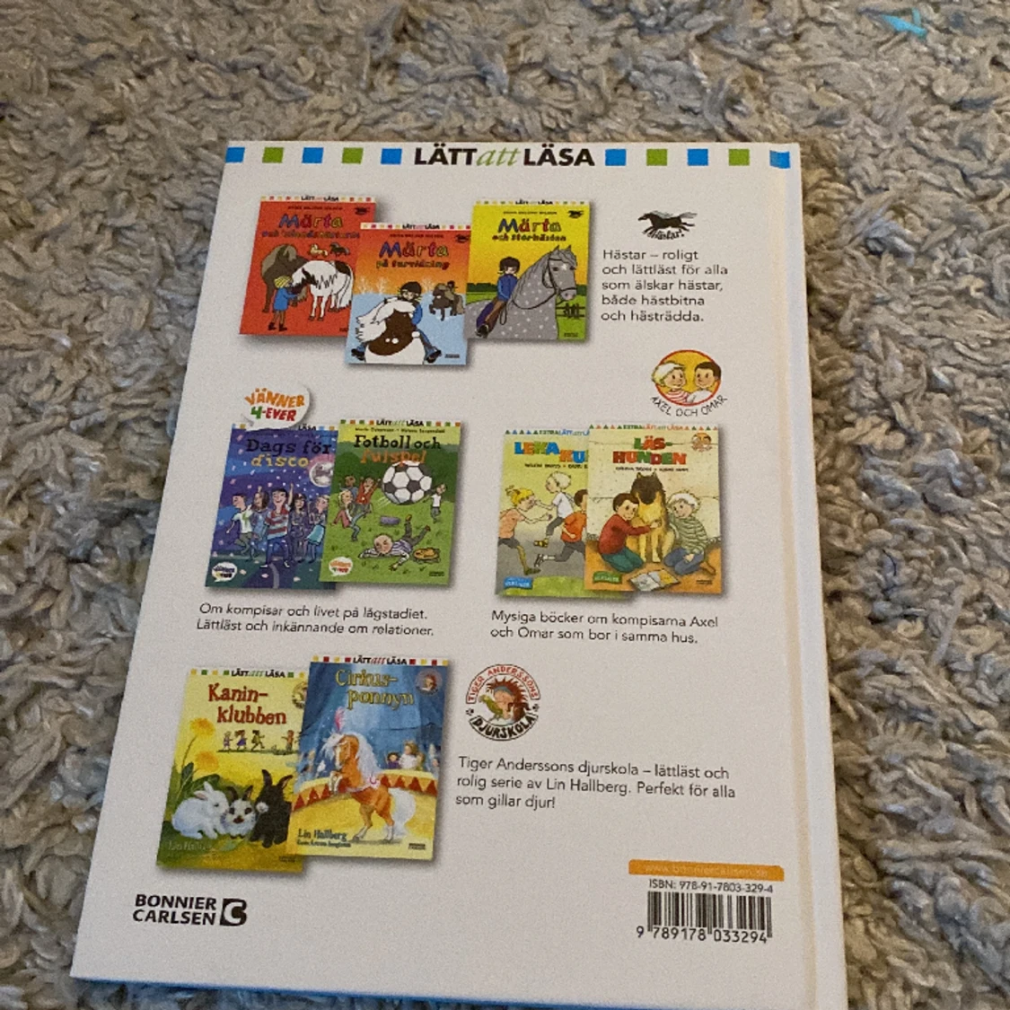 BOK MÄRTA RIDER UT  - 90