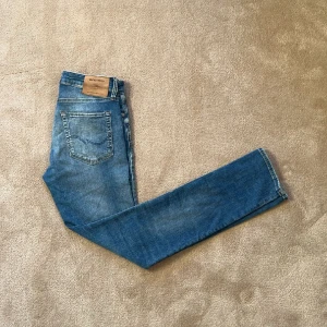 Jack&Jones jeans - Feta jeans från Jack and Jones 