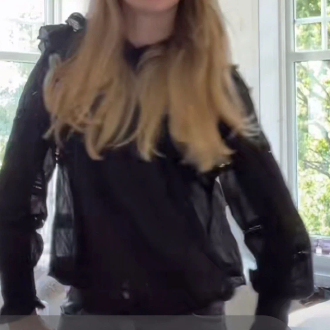 Svart topp/blus - 91