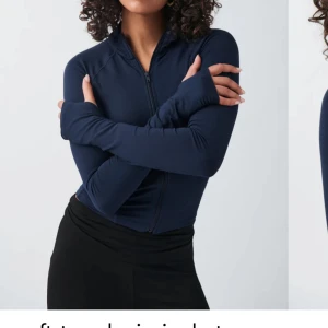 Ginatricot  - Säljer nu denna zip jacket från ginatricot då den inte kommer till användning. Köptes för 359 kr och säljer den för 300 kr💓 skriv för fler bilder