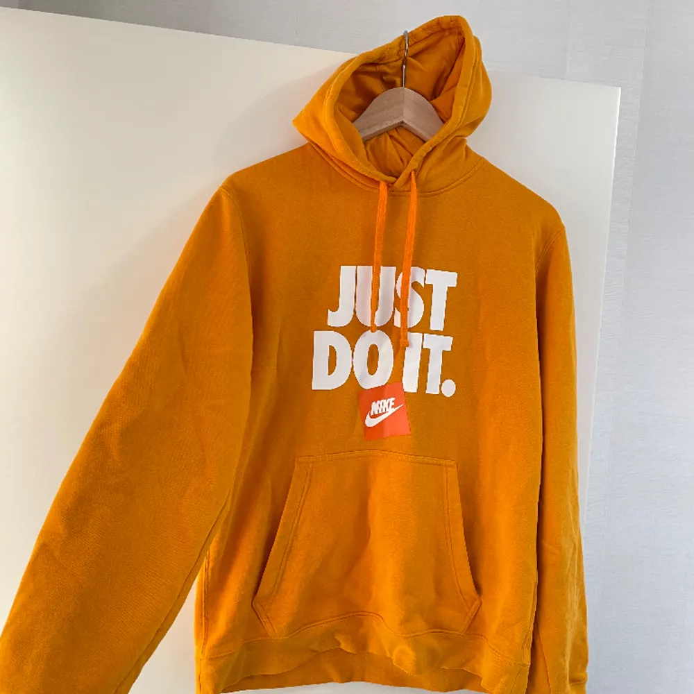 Just do it Nike hoodie storlek M. Tröjor & Koftor.