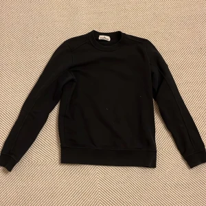Stone island sweatshirt - En använd stone island tröja  -Bra pris  -size M