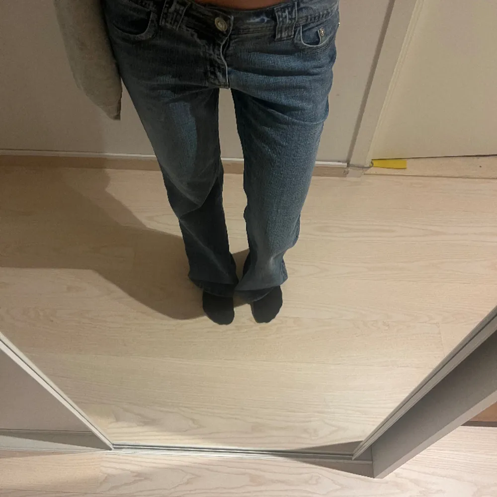 Jättesnygga Low waist jeans💗. Jeans & Byxor.