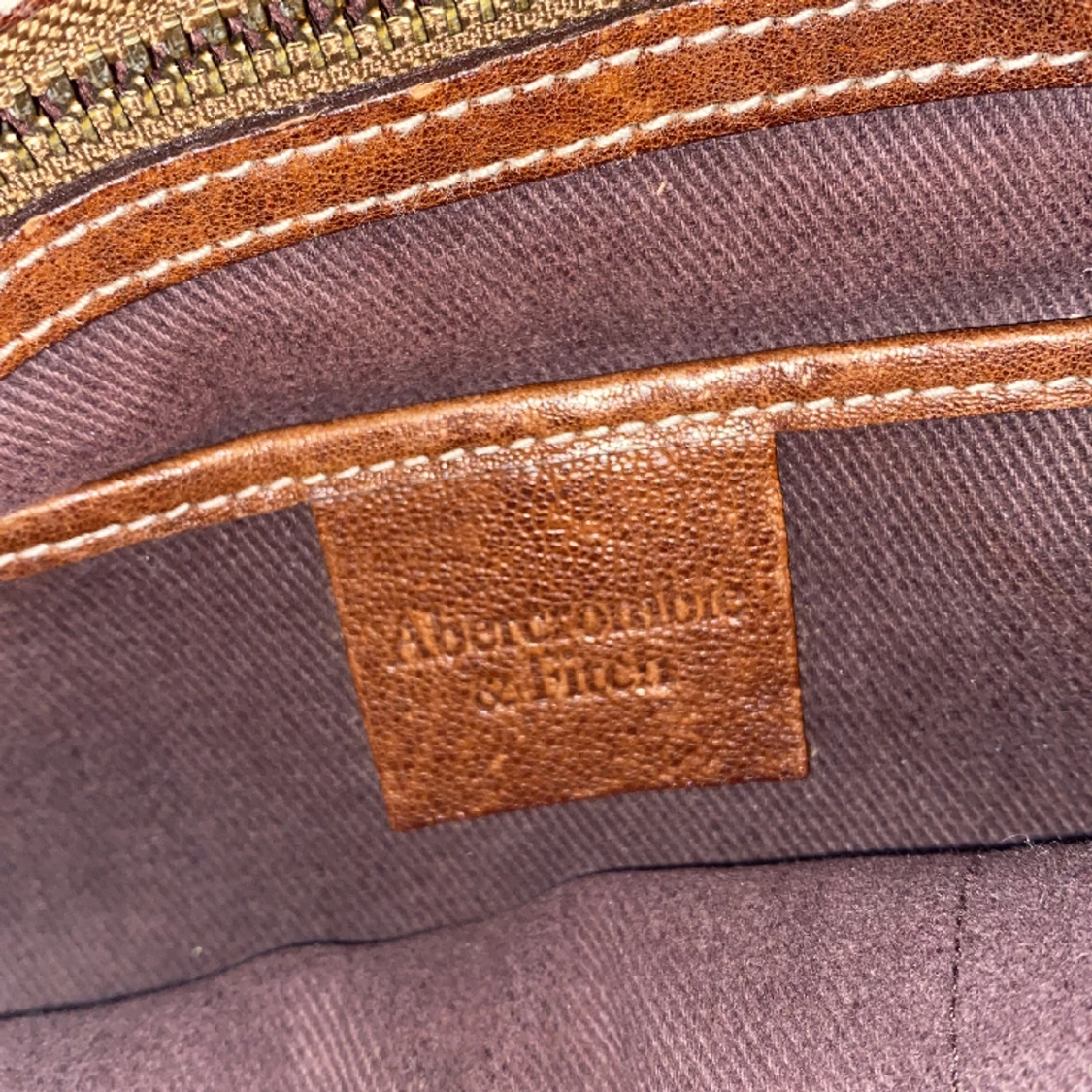 Abercrombie & Fitch väska - 90