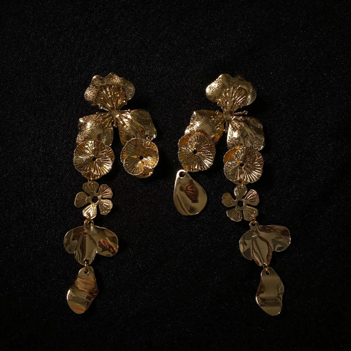 Större blomörhängen