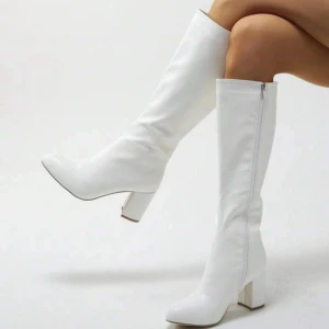 Helt nya boots  - Köpte fel storlek och kan inte returnera tillbaka dem. :( 