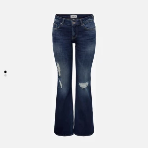 Low Rise jeans  - Lågmidjade LÅNGA jeans från ONLY, så snygga och knappt använda. Storlek W27/L36🩷