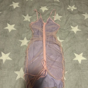 Klänning - Jättefin ljuslila klänning från shein i storlek s. 🤍🤩🫶🏻 knappt använd och i bra skick 🥰 Använd gärna ”köp nu” 🤩