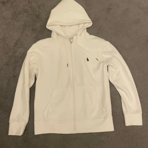 Polo Ralph Lauren zip Hoodie  - Inga defekter storlek s