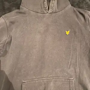 Hej säljer nu min Lyle&scott i stolek 14/15 år   Passar xs/s 