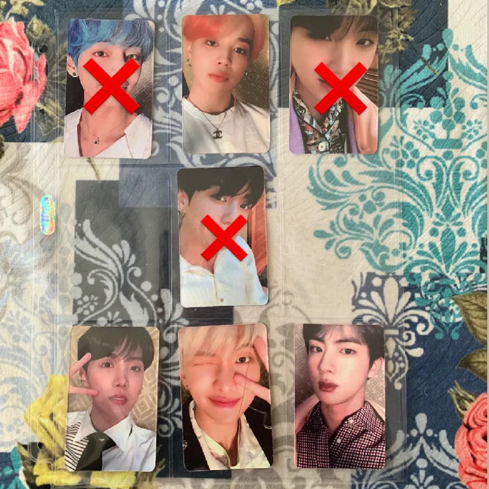 BTS MAP OF THE SOUL PHOTOCARDS🤍 ALLA KORT SÄLJS SEPARAT. RABATT VID KÖP AV FLER. Inte officiella. KONTAKTA - Vid intresse- Om du vill veta om ett specifikt kort finns kvar - Om du vill få mer bilder - Allt går att diskutera🤍. Övrigt.