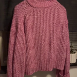 Fin tröja - Tröja från Gina tricot använd Max 2 gånger! Som ny!!!
