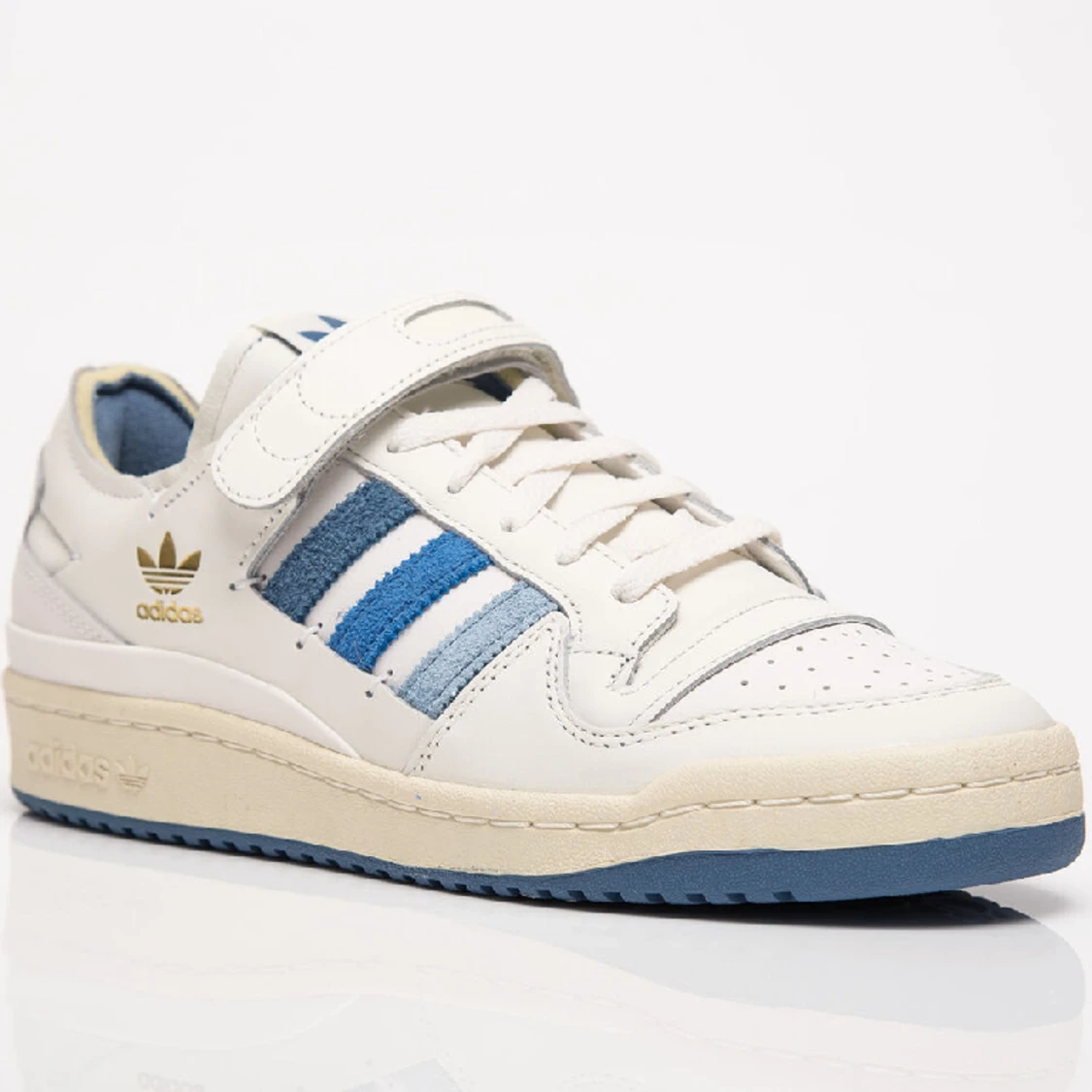 Adidas skor