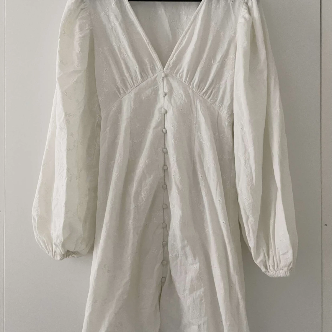 Vitklänning från Vero moda