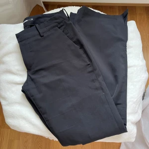 Lågmidjade kostymbyxor  - Perfekta byxor att ha i gaderoben, sköna och passar till allt💗