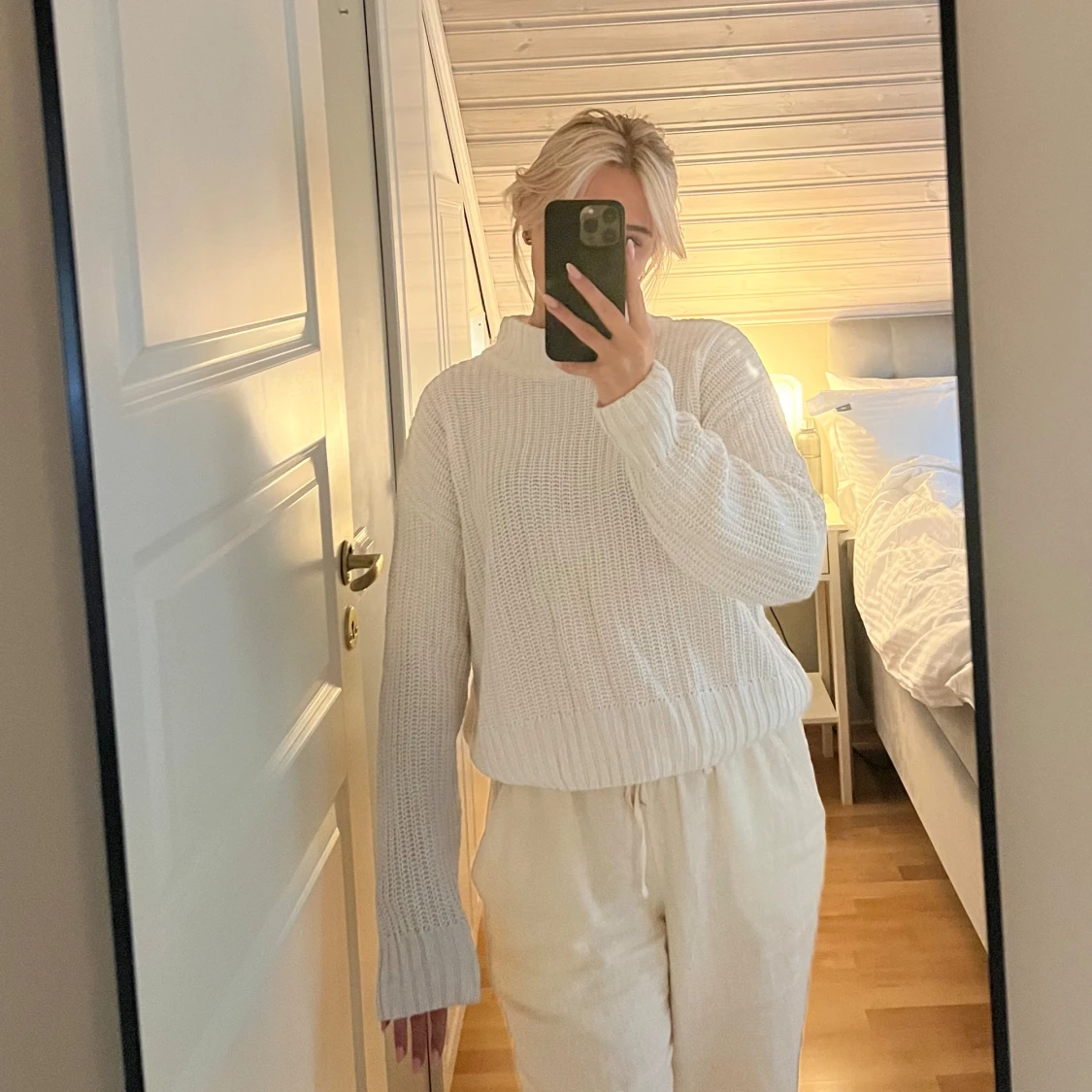 Vit stickad tröja - 90