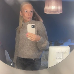 Super fin stickad tröja! - Så fin och så gosig tröja i använt skick😍🥰