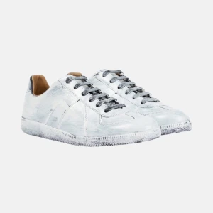 Maison margiela skor - Intressekoll på dessa maison margiela skor Är villig att sälja vid rätt pris Allt og ingår