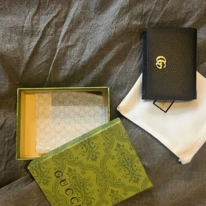 Vintage second hand plånbok  - Aldrig använt, kvitto finns ej, kommer med box