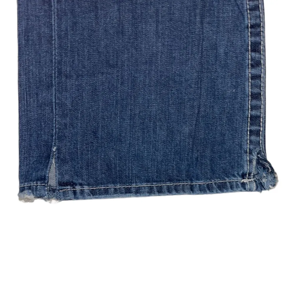 True Religion jeans Ricky fit. Klippta längst nere för mer bootcut passform (bild 4) W36 [Ytterbenslängd 103cm] [Innerbenslängd 81cm] [Midja 47cm] [Benöppning 25cm]. Jeans & Byxor.
