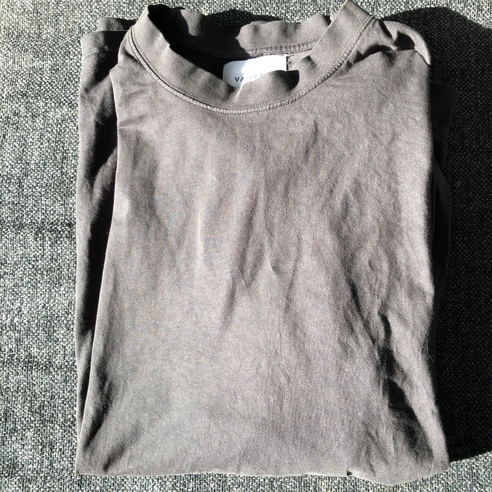 Svart sweatshirt/långärmad t-shirt från Carlings🙌 Nyskick. Endast använd en gång.. Tröjor & Koftor.
