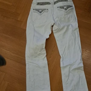 Vita jeans - Fint använt skick