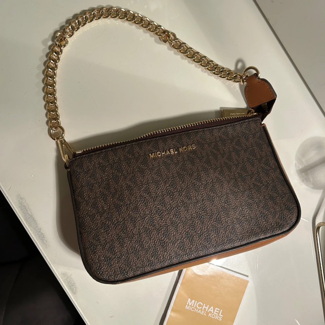 michael kors väska  - 90