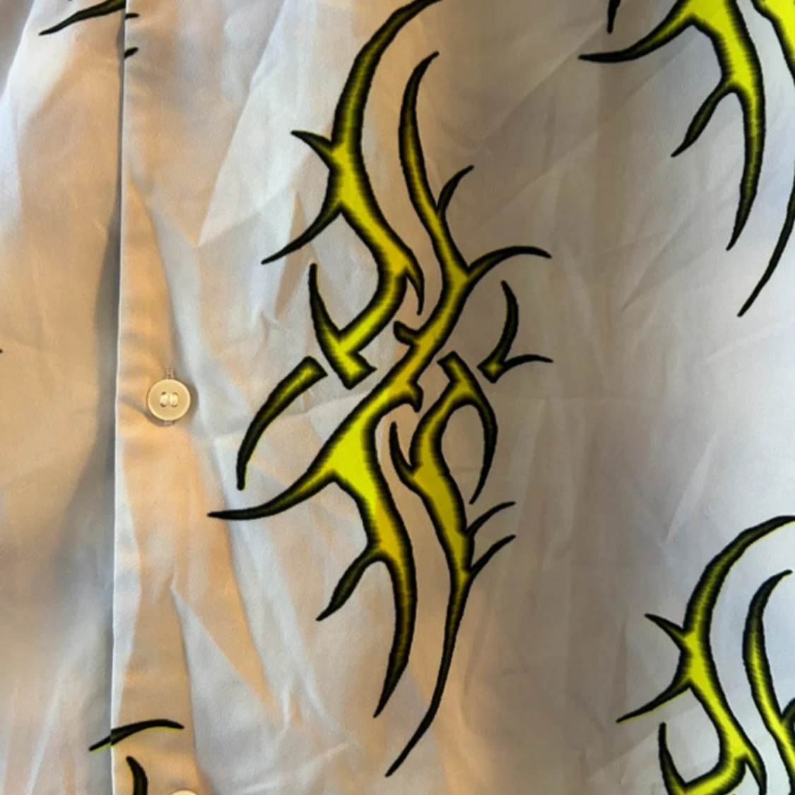 Kortärmad skjorta Weekday tribal neon y2k  - 91