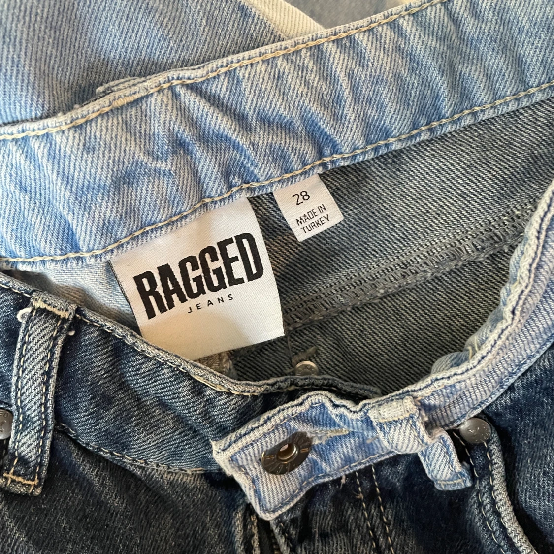 Jeans The Ragged Priest  - 92